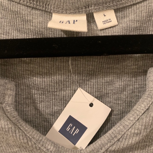 GAP V-neck Stretchy long sleeve top - Picture 3 of 4